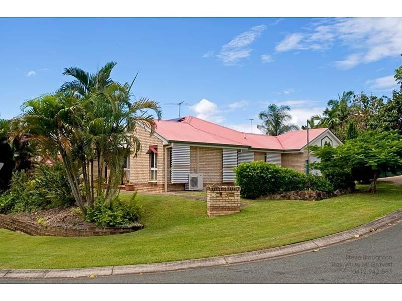 3 Hythe Street, Mansfield QLD 4122