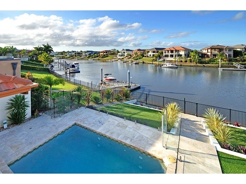 2170 Beaufort Way, Hope Island QLD 4212