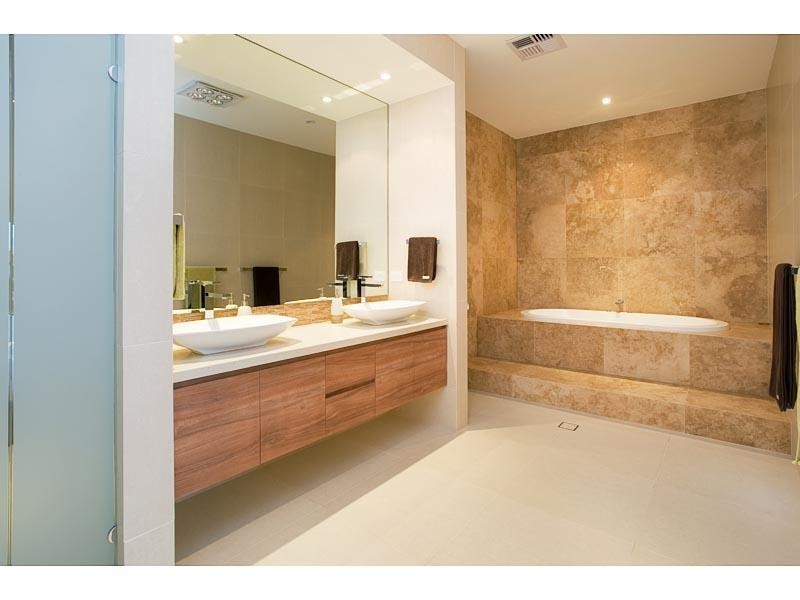 2170 Beaufort Way, Hope Island QLD 4212