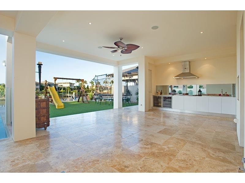 2170 Beaufort Way, Hope Island QLD 4212