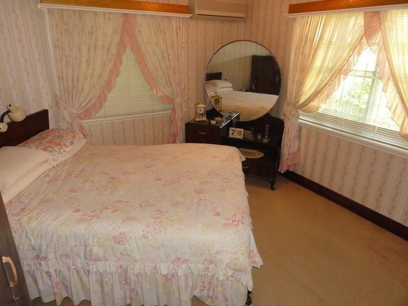 17 Orwell Street, Camp Hill QLD 4152