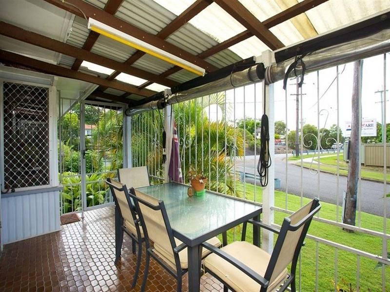 1 Somerfield Street, Upper Mount Gravatt QLD 4122