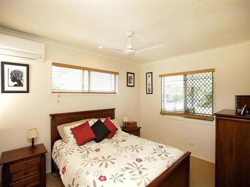 11 Togar Street, Mansfield QLD 4122