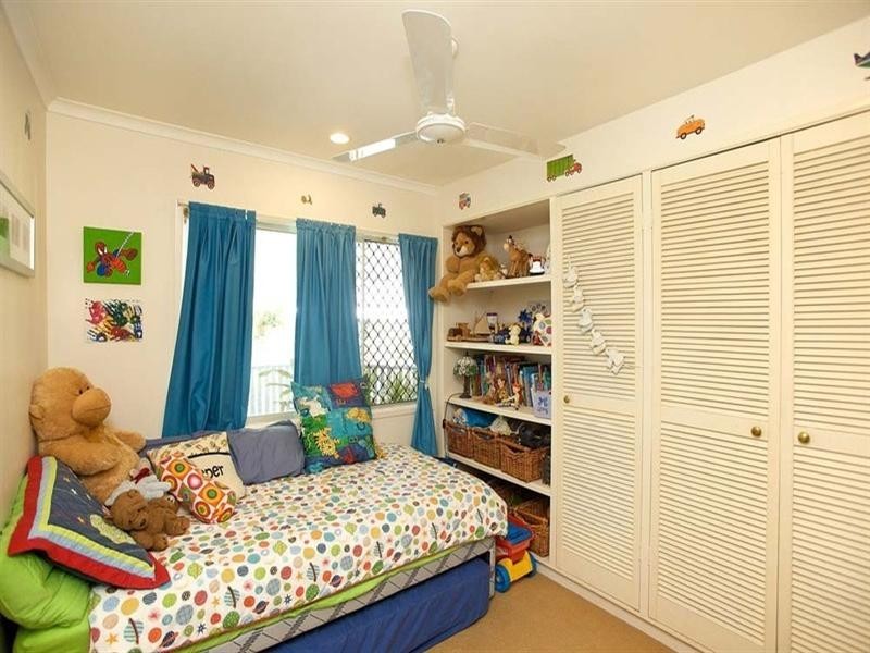 11 Togar Street, Mansfield QLD 4122