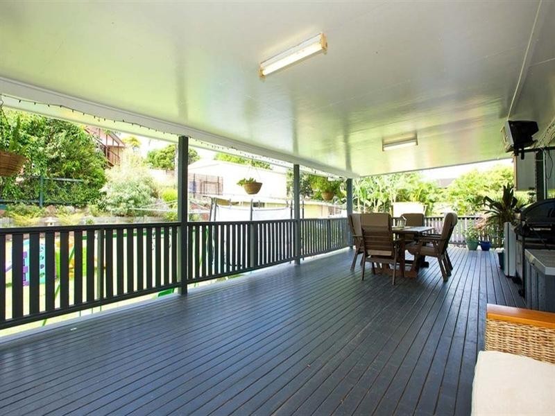 11 Togar Street, Mansfield QLD 4122