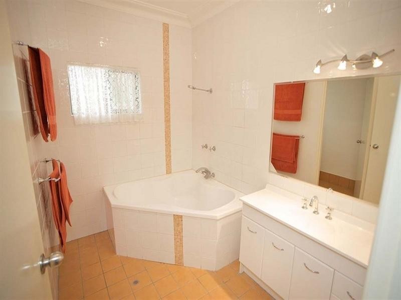 32 Oakridge Street, Burbank QLD 4156