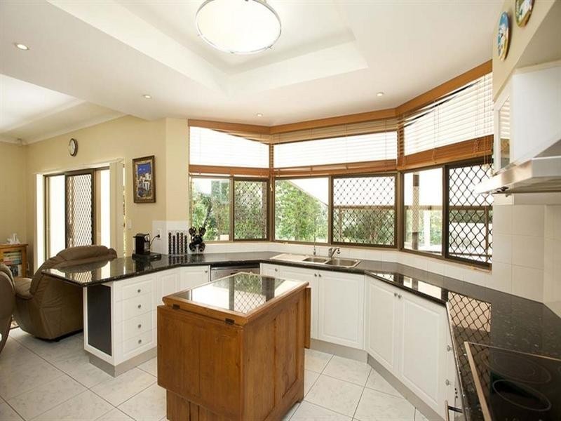 32 Oakridge Street, Burbank QLD 4156