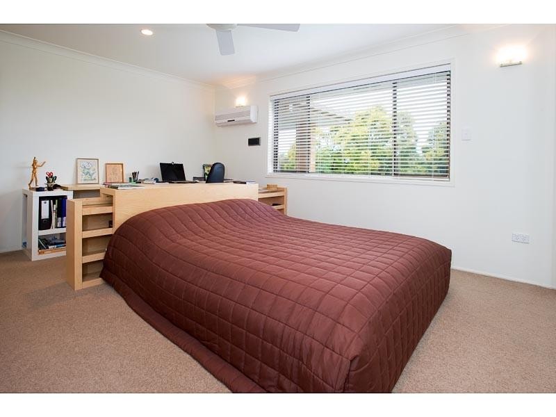 27 Panama Street, Wishart QLD 4122