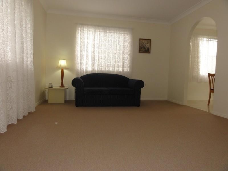 11 Madrid Court, Wishart QLD 4122