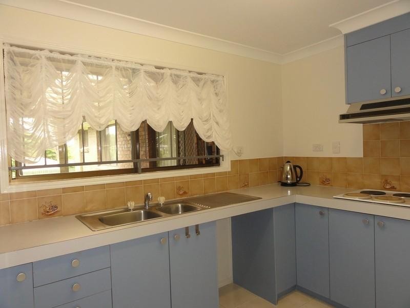 11 Madrid Court, Wishart QLD 4122