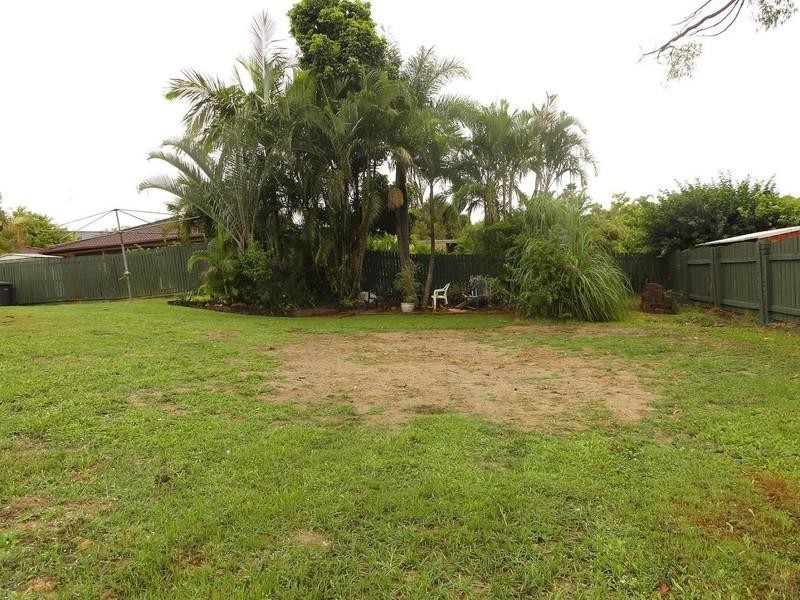 11 Madrid Court, Wishart QLD 4122