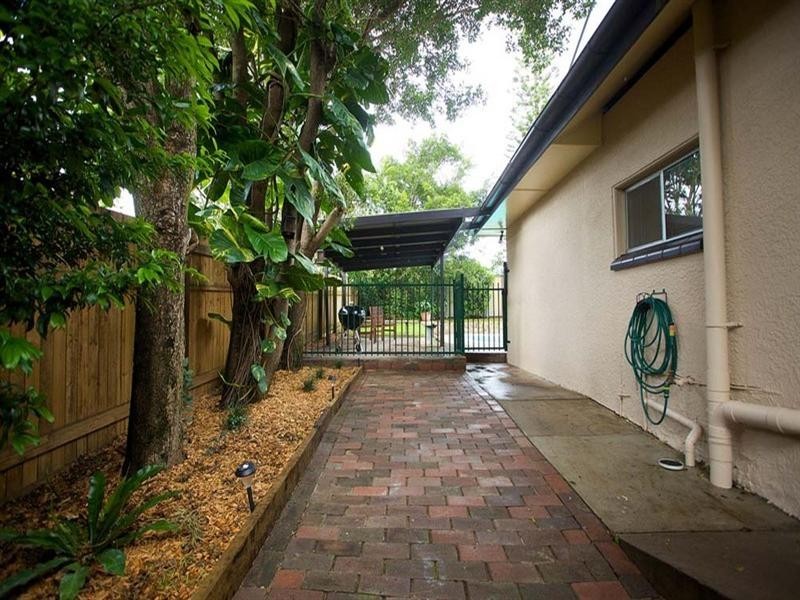 38 Wemvern Street, Upper Mount Gravatt QLD 4122