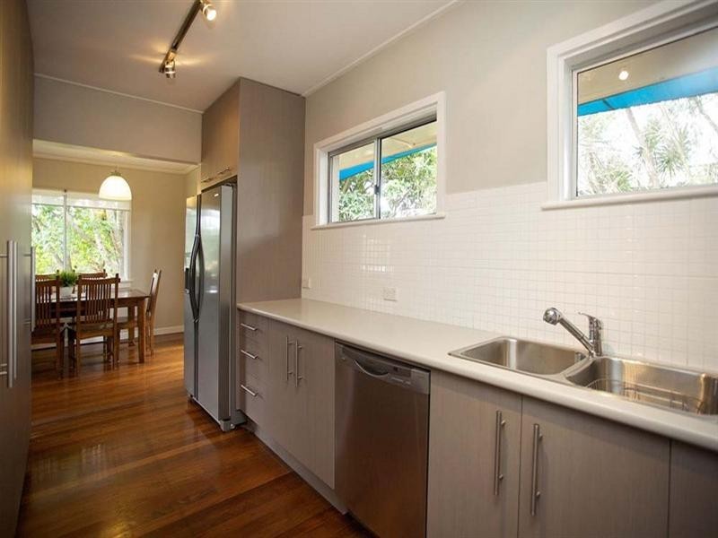 38 Wemvern Street, Upper Mount Gravatt QLD 4122