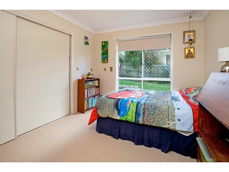 17 Parakeet Close, Wishart QLD 4122