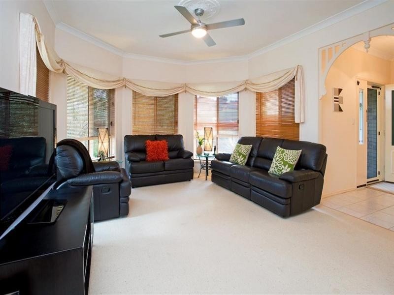 37 Anise Street, Wishart QLD 4122