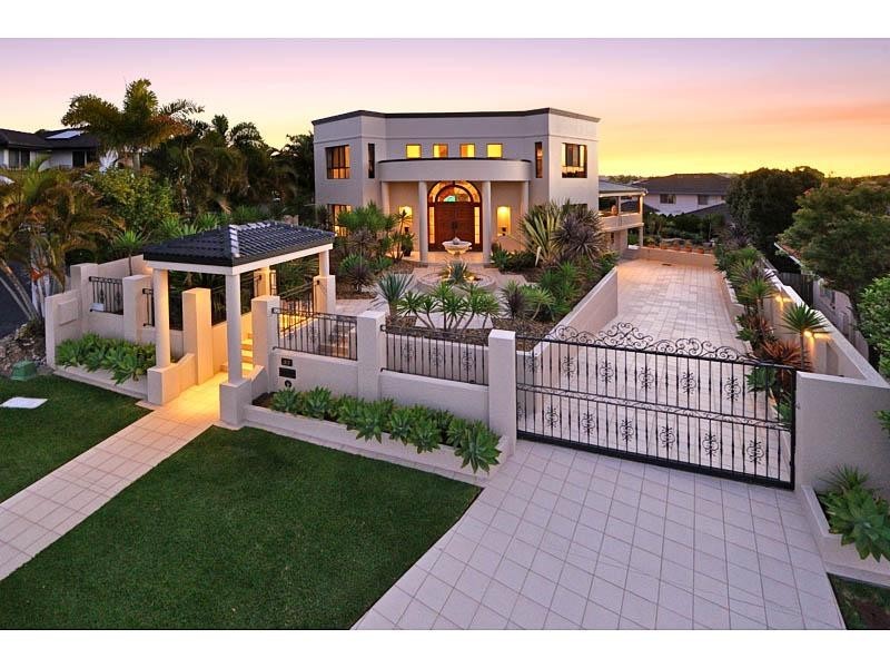 35 Holborn Crescent, Carindale QLD 4152