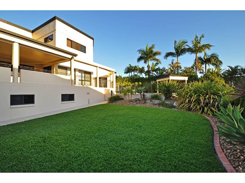 35 Holborn Crescent, Carindale QLD 4152