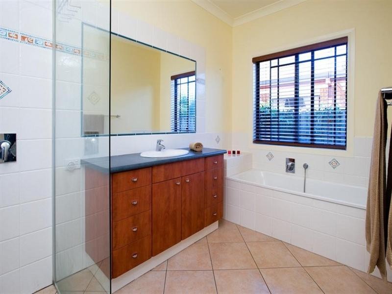 32 The Heights, Underwood QLD 4119