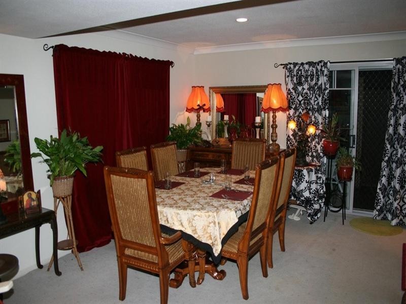 8/10 Lawrence Close, Robertson QLD 4109