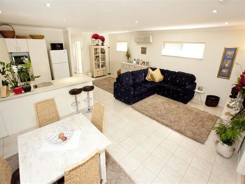 32 Wanda Road, Upper Mount Gravatt QLD 4122