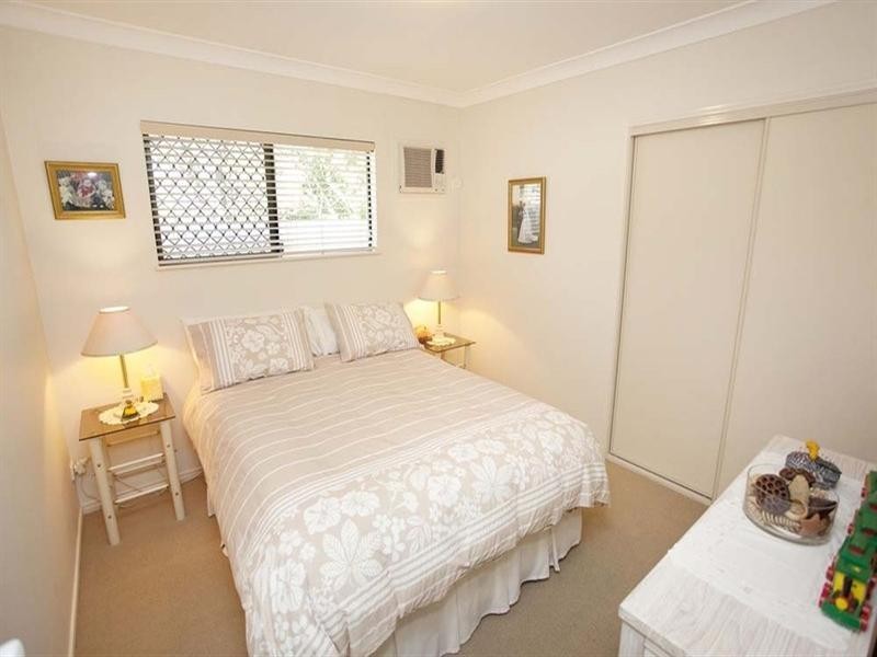 32 Wanda Road, Upper Mount Gravatt QLD 4122