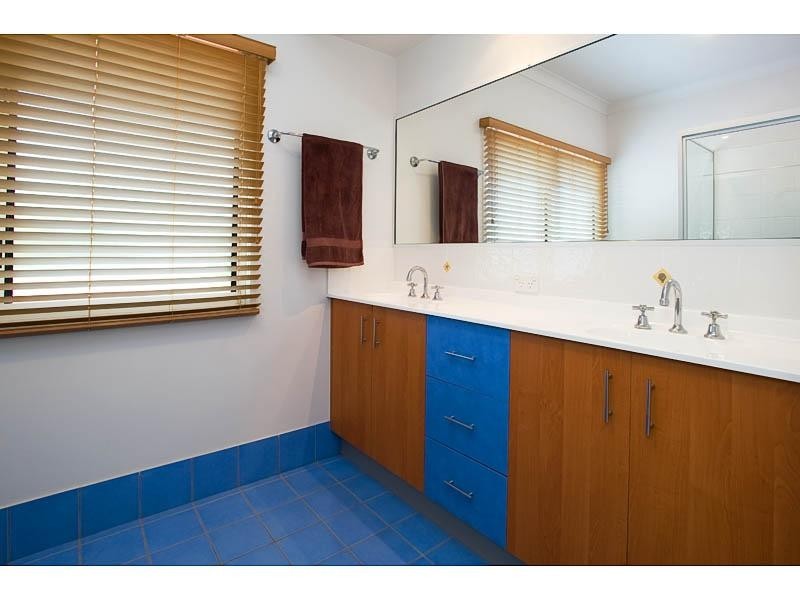 9 Queensbury Court, Wellington Point QLD 4160