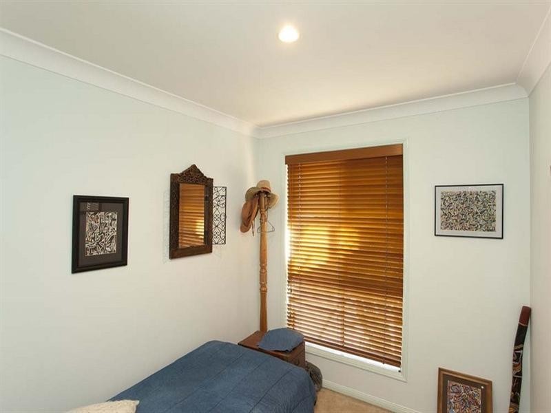 22 Pleasant Place, Wishart QLD 4122