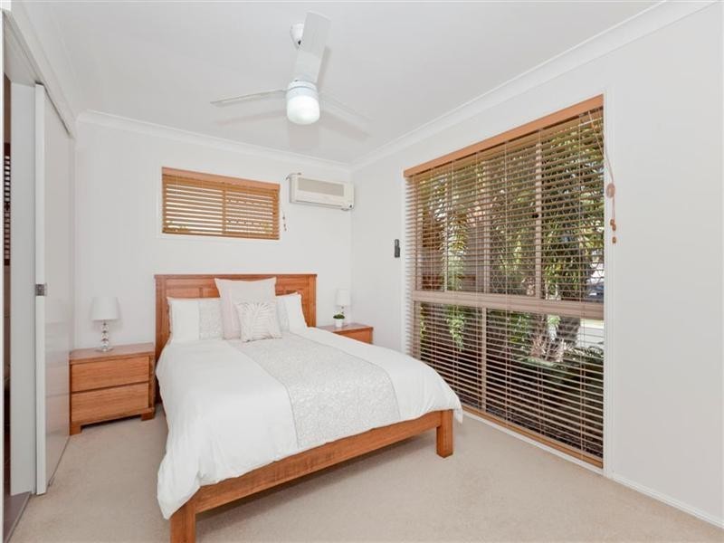 24 Nardie Street, Eight Mile Plains QLD 4113