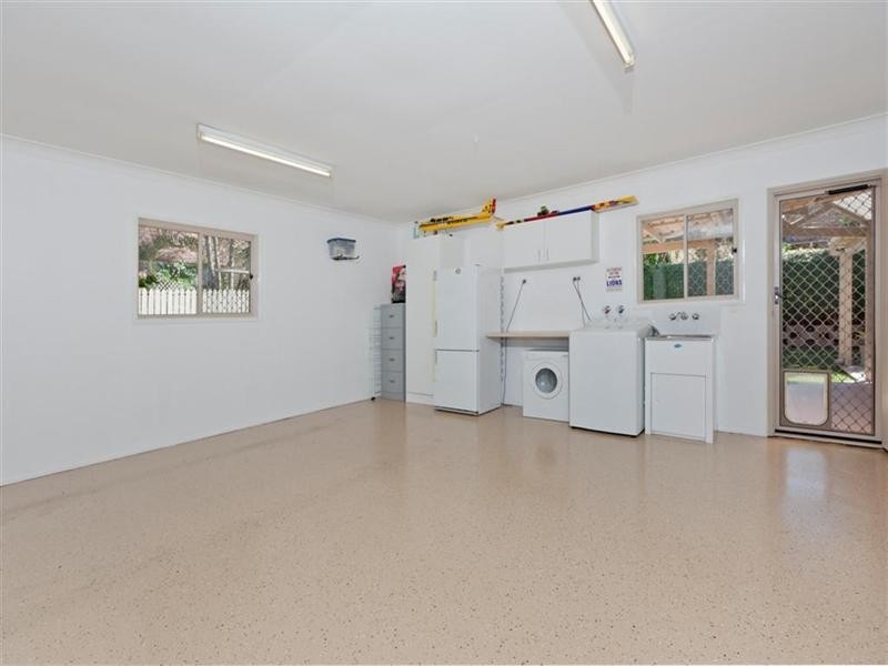 24 Nardie Street, Eight Mile Plains QLD 4113