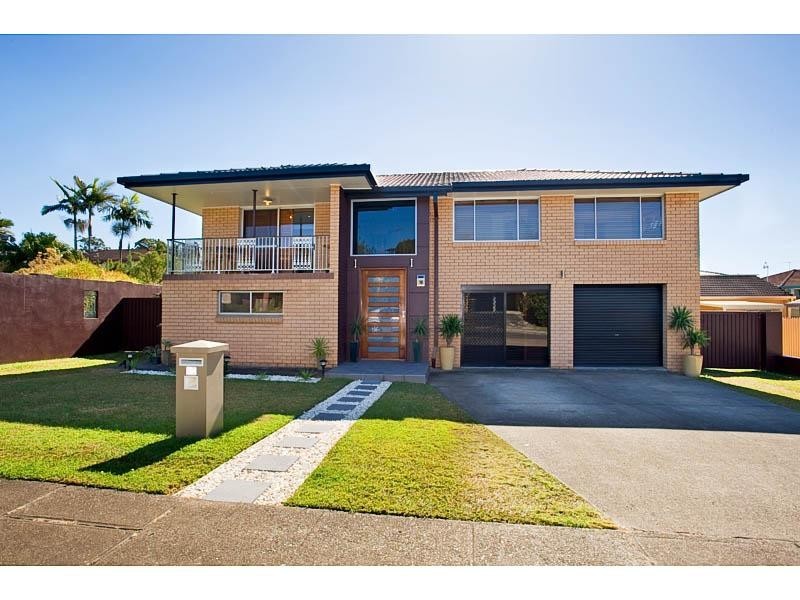 10 Tapscott Street, Wishart QLD 4122