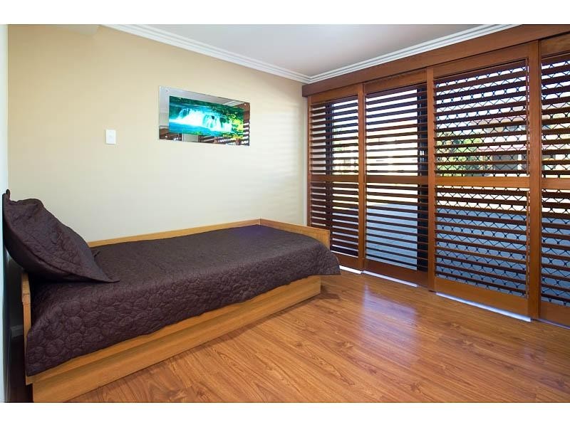 10 Tapscott Street, Wishart QLD 4122