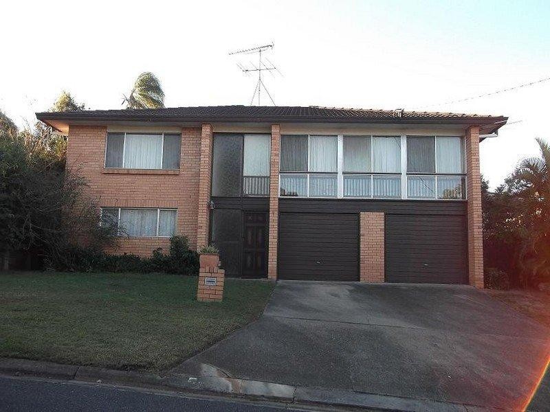 4 Morialta Street, Mansfield QLD 4122