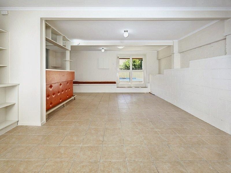 4 Geneva Street, Wishart QLD 4122