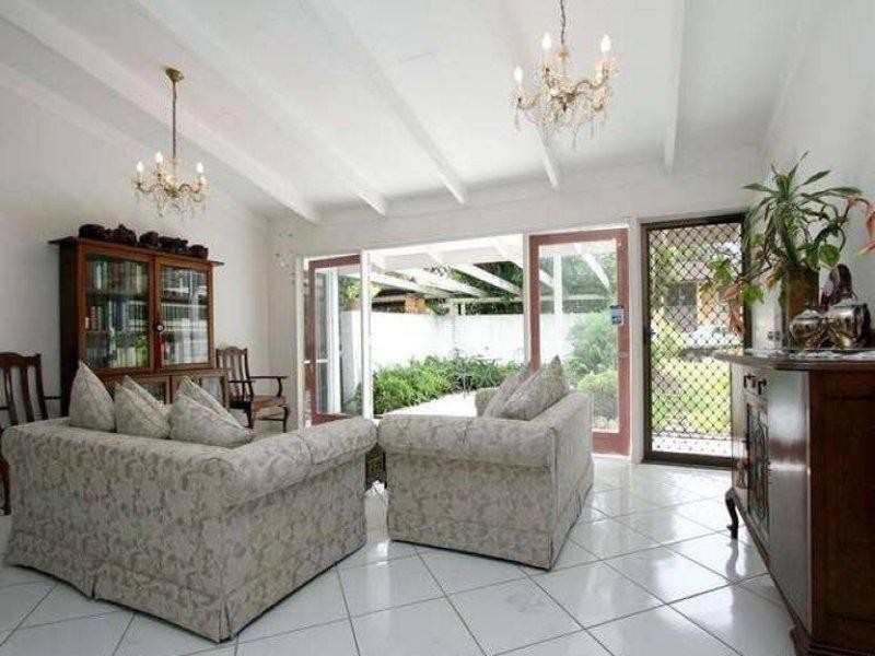 22 Shirland Street, Macgregor QLD 4109