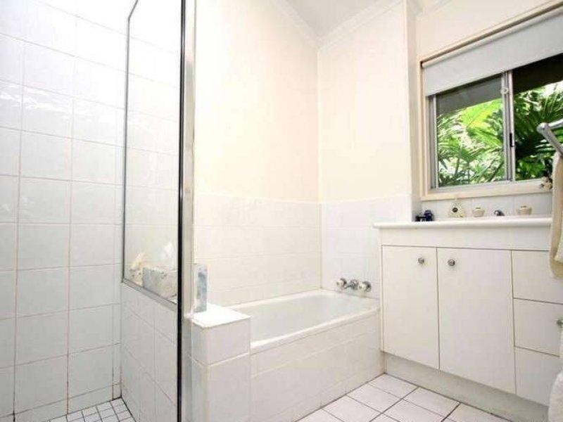 22 Shirland Street, Macgregor QLD 4109