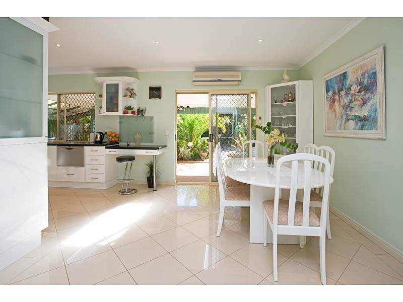 10 Norell Place, Eight Mile Plains QLD 4113