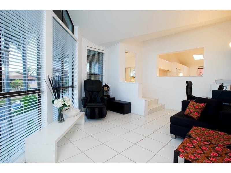 1 Dirk Hartog Place, Hollywell QLD 4216