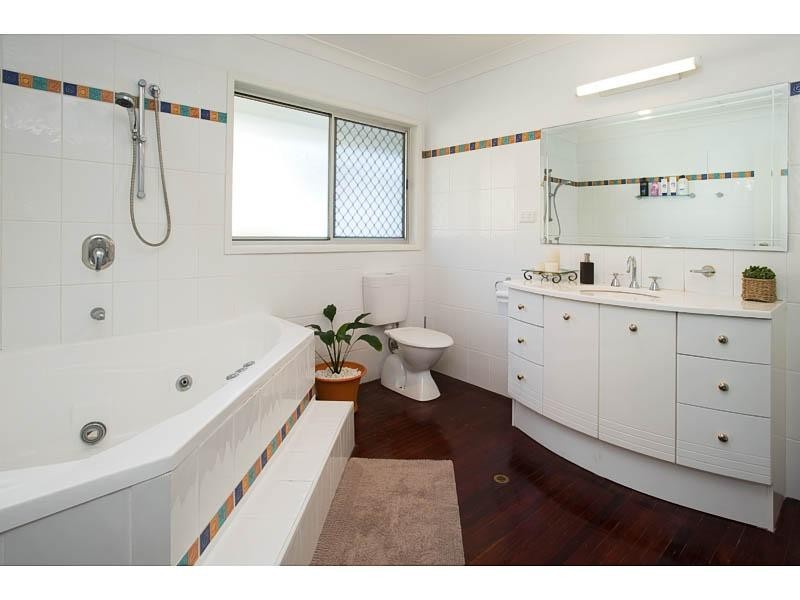 79 Ballarat Street, Mount Gravatt East QLD 4122