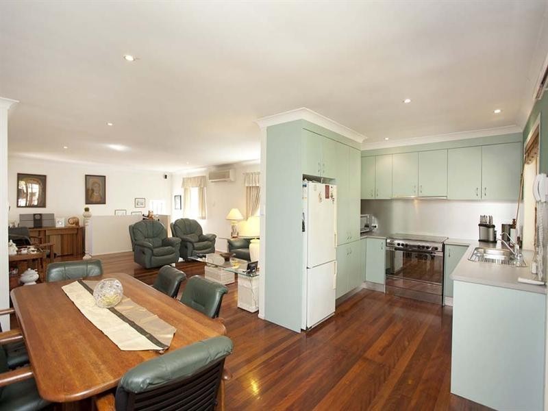 3 Colombo Street, Wishart QLD 4122