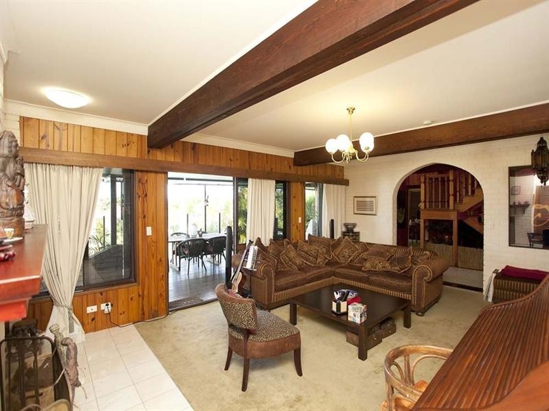 23 Chiniala Street, Mansfield QLD 4122