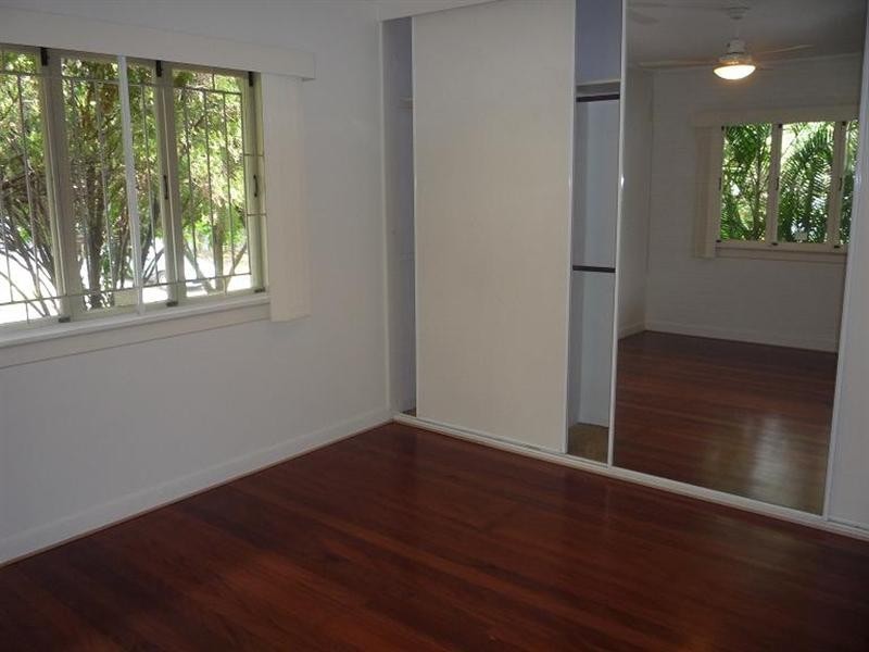 49 Watford Street, Upper Mount Gravatt QLD 4122