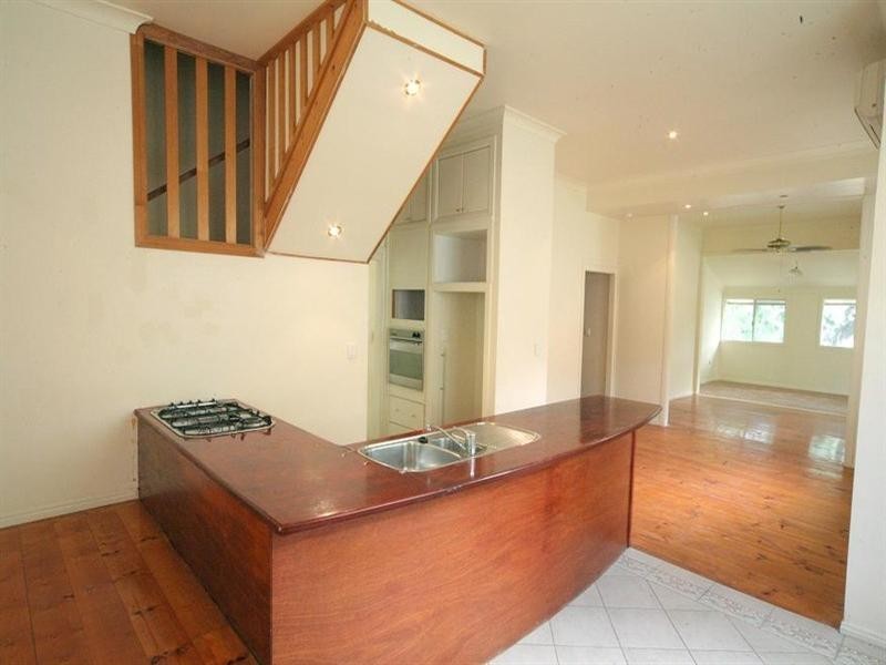 16 Rise Street, Mount Gravatt East QLD 4122