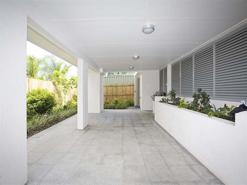 8/30 Sanders Street, Upper Mount Gravatt QLD 4122