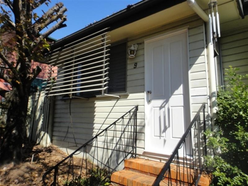 9 Newnham Road, Mount Gravatt East QLD 4122