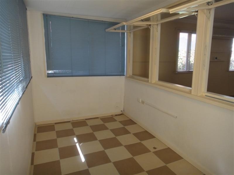 9 Newnham Road, Mount Gravatt East QLD 4122