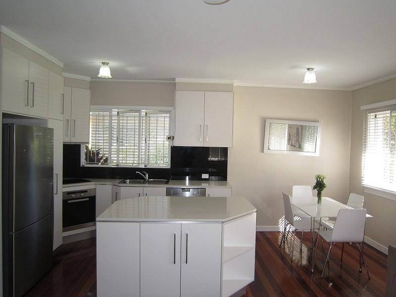 75 Somerfield Street, Upper Mount Gravatt QLD 4122