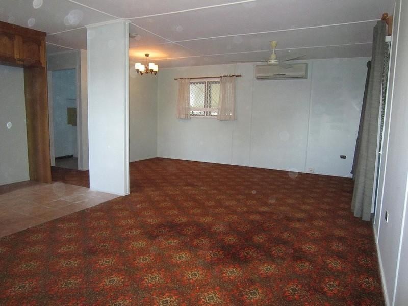 2 Tivela Street, Mansfield QLD 4122