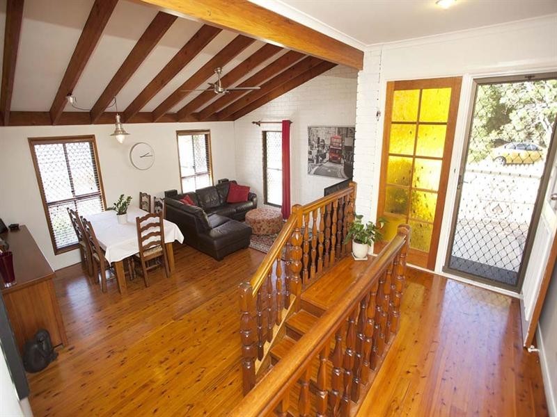 9 Unsworth Street, Belmont QLD 4153