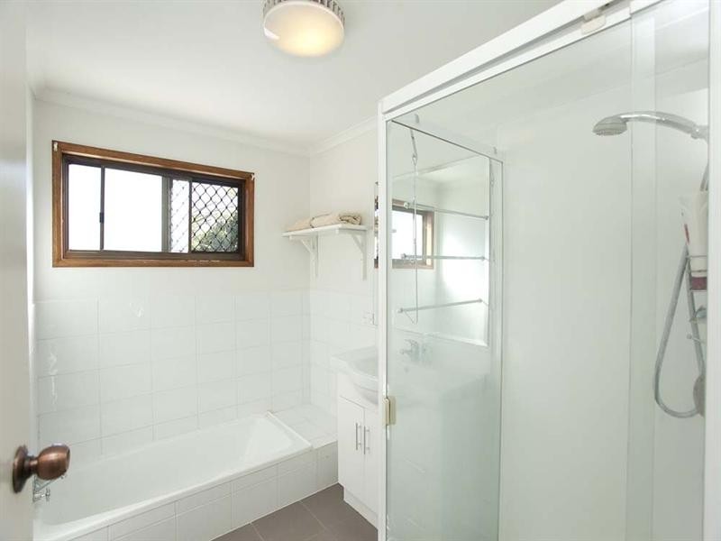 9 Unsworth Street, Belmont QLD 4153