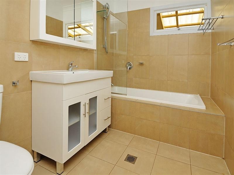 15 Curfew Street, Upper Mount Gravatt QLD 4122